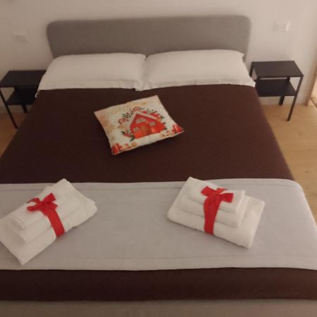 ホテル La Casa Di Fofo' ナポリ エクステリア 写真